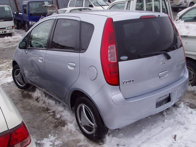 2002 Mitsubishi Colt