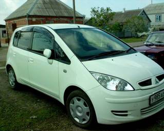 2002 Mitsubishi Colt