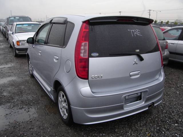 2002 Mitsubishi Colt