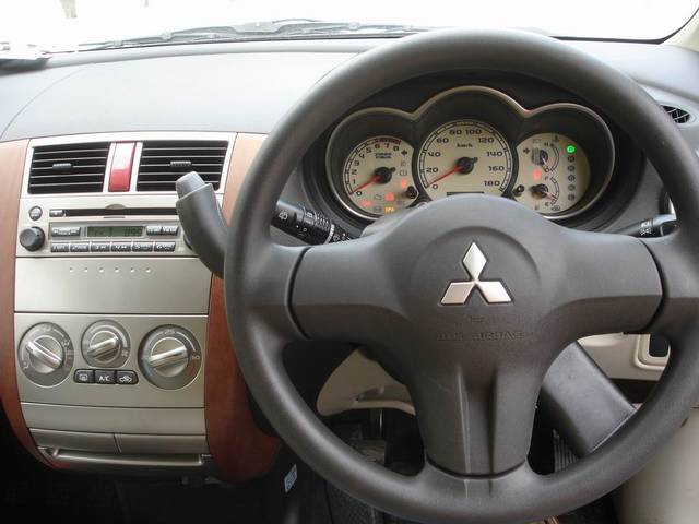 2002 Mitsubishi Colt