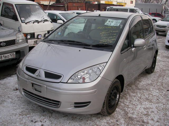 2002 Mitsubishi Colt