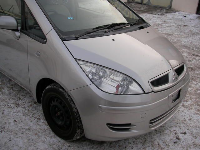 2002 Mitsubishi Colt