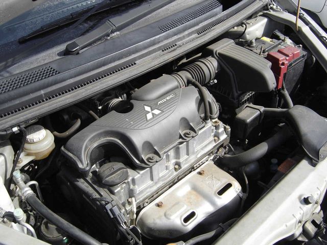 2002 Mitsubishi Colt