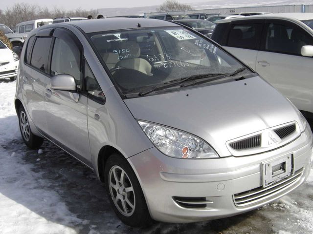 2002 Mitsubishi Colt