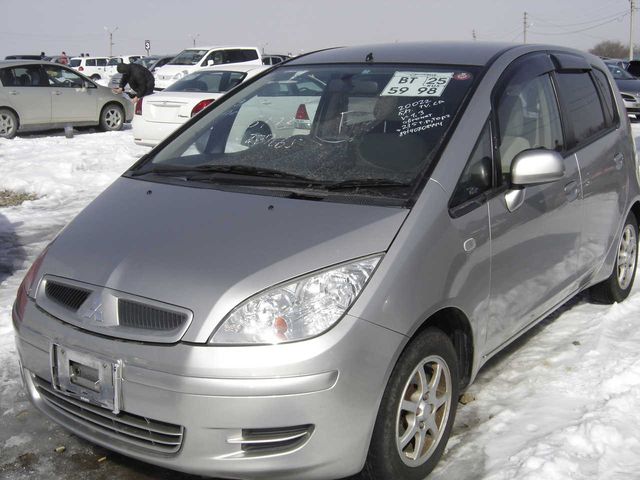 2002 Mitsubishi Colt