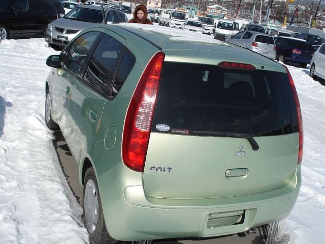 2002 Mitsubishi Colt