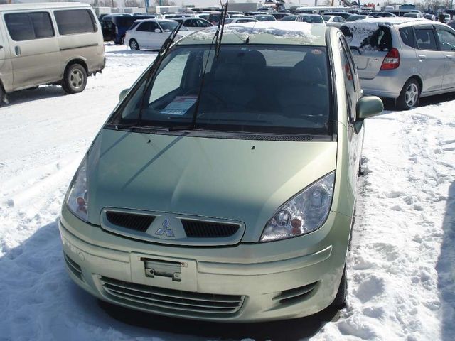 2002 Mitsubishi Colt