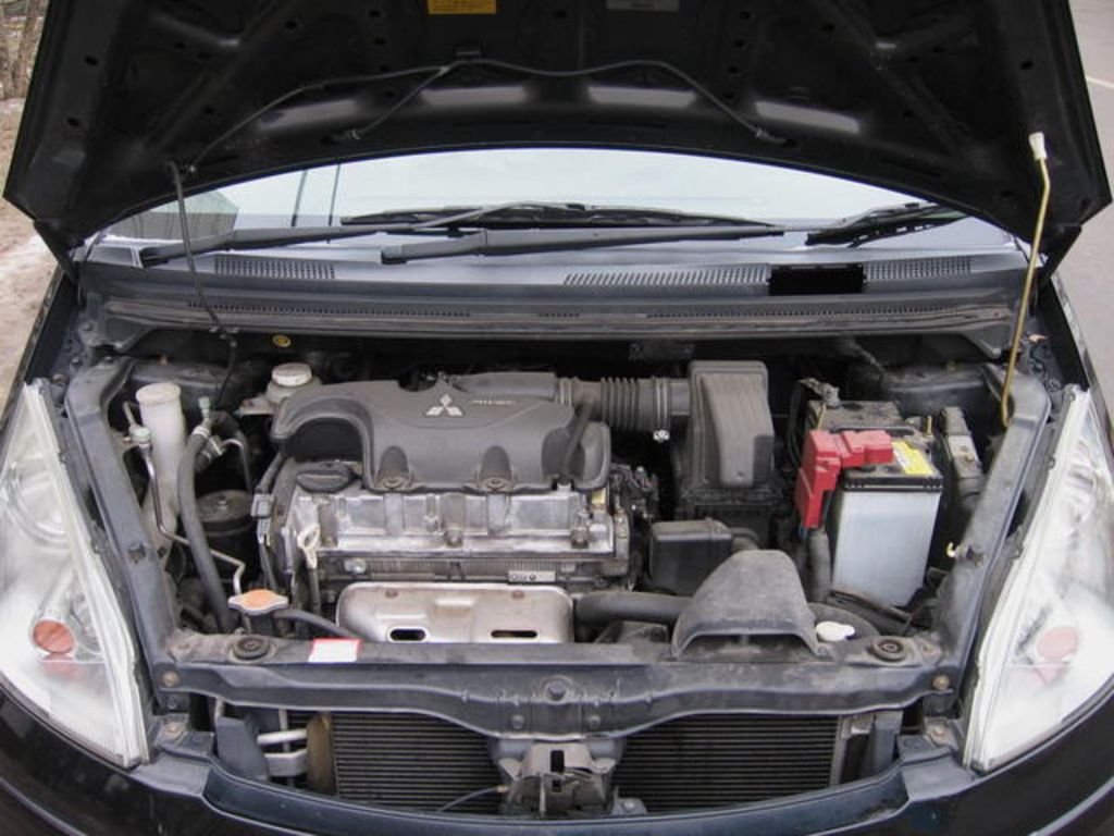 2002 Mitsubishi Colt