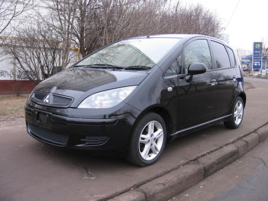 2002 Mitsubishi Colt