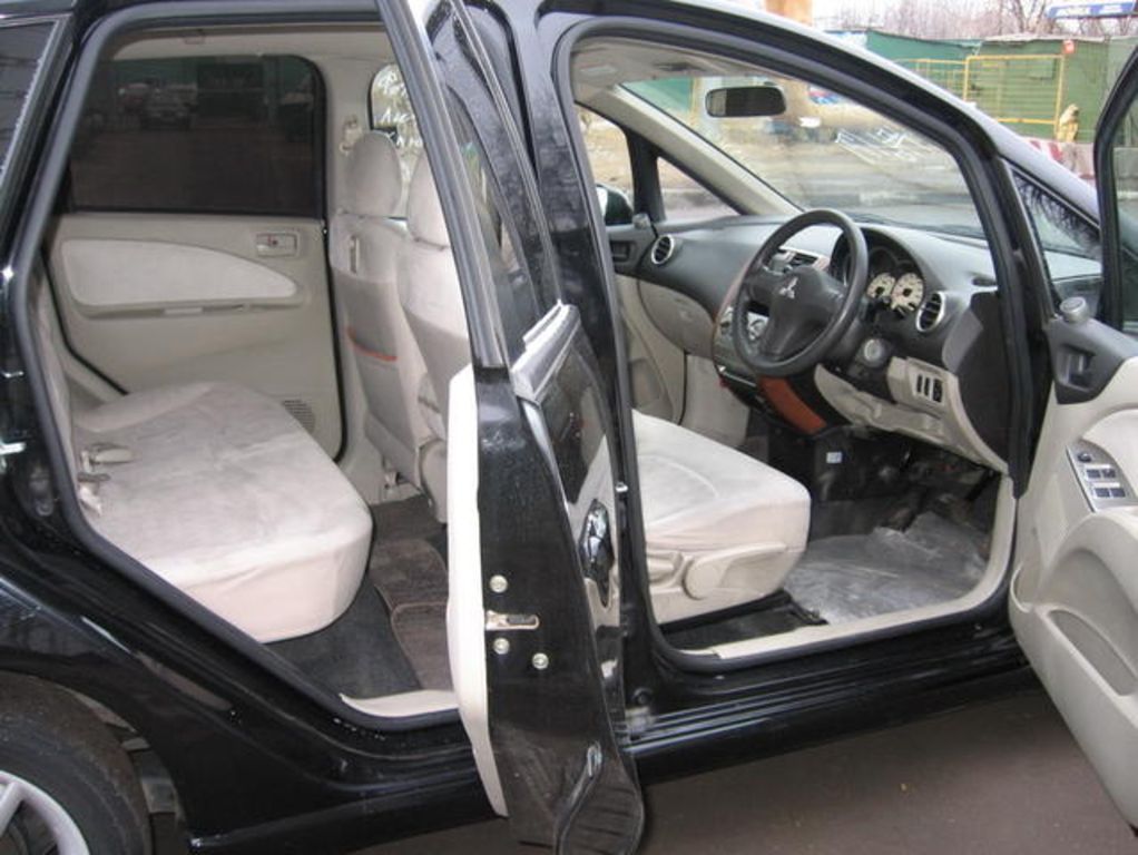 2002 Mitsubishi Colt