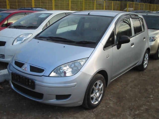 2002 Mitsubishi Colt