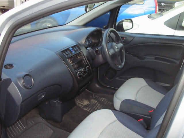 2002 Mitsubishi Colt
