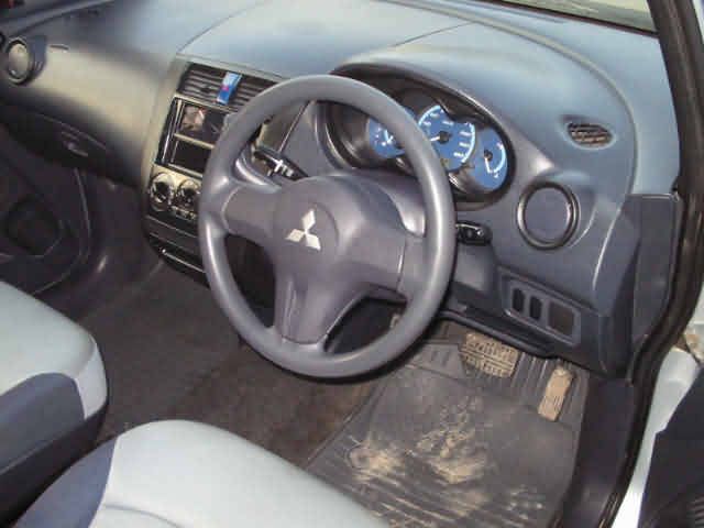 2002 Mitsubishi Colt