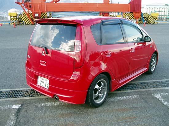 2002 Mitsubishi Colt Pictures