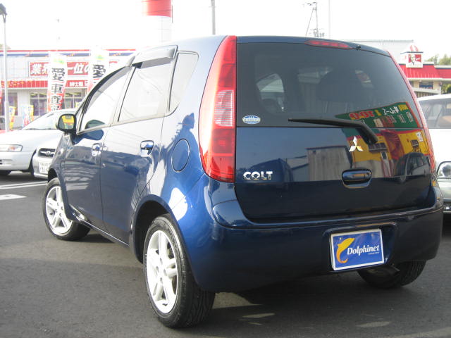 2002 Mitsubishi Colt Pictures