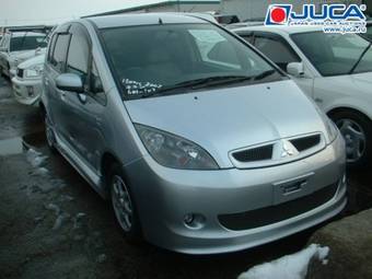 2002 Mitsubishi Colt Images