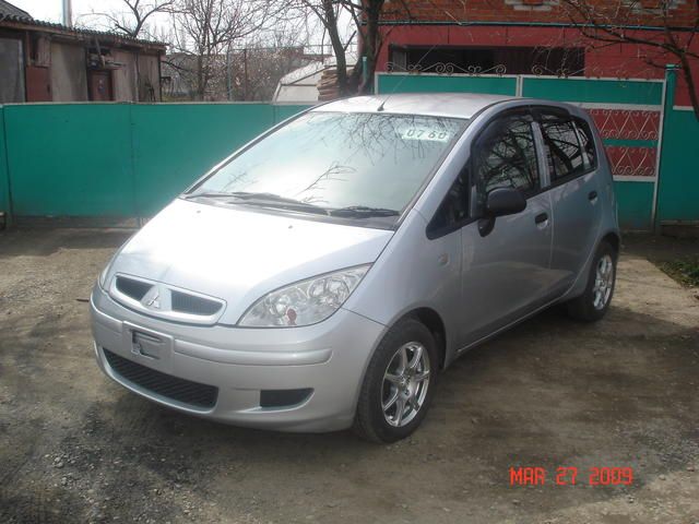 2002 Mitsubishi Colt