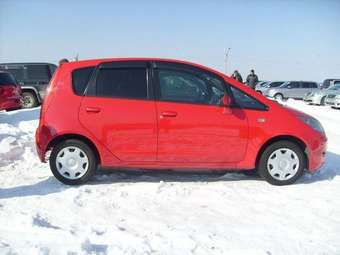 2002 Mitsubishi Colt Wallpapers