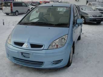 2002 Mitsubishi Colt