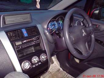 2002 Mitsubishi Colt Pictures