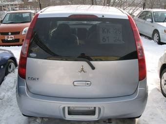 2002 Mitsubishi Colt Photos