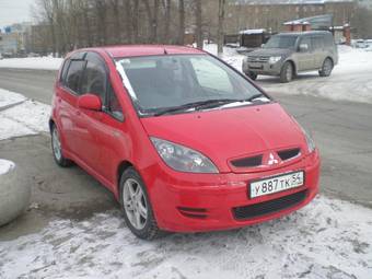 2002 Mitsubishi Colt Pictures