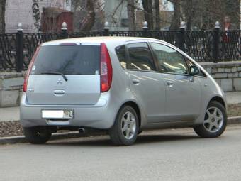 2002 Mitsubishi Colt Pics