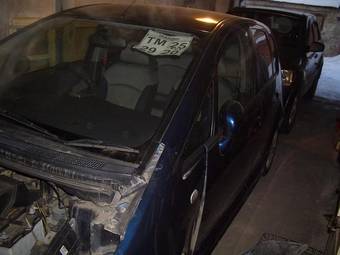 2002 Mitsubishi Colt Pictures