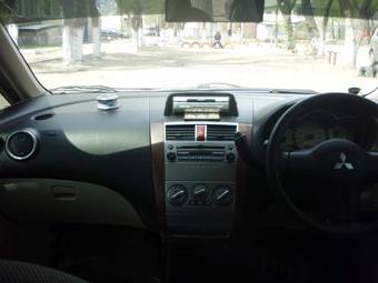 2002 Mitsubishi Colt Wallpapers