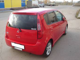 2002 Mitsubishi Colt Photos