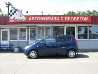 2002 Mitsubishi Colt Wallpapers