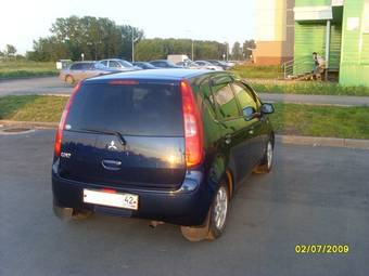 2002 Mitsubishi Colt Images