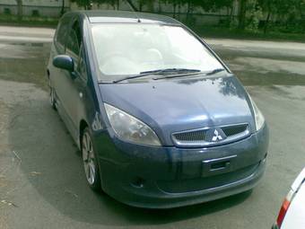 2002 Mitsubishi Colt Pictures