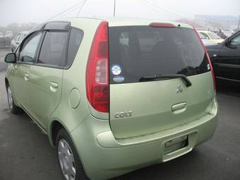 2002 Mitsubishi Colt Pics