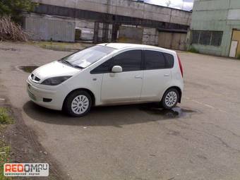 2002 Mitsubishi Colt Pics