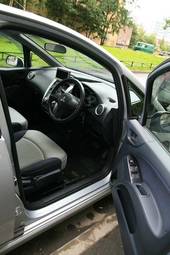 2002 Mitsubishi Colt Photos