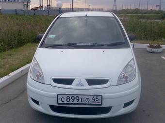 2002 Mitsubishi Colt Photos
