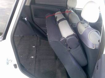 2002 Mitsubishi Colt Photos