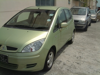 2003 Mitsubishi Colt