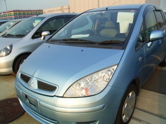 2003 Mitsubishi Colt