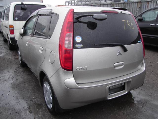 2003 Mitsubishi Colt