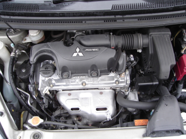 2003 Mitsubishi Colt