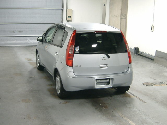 2003 Mitsubishi Colt