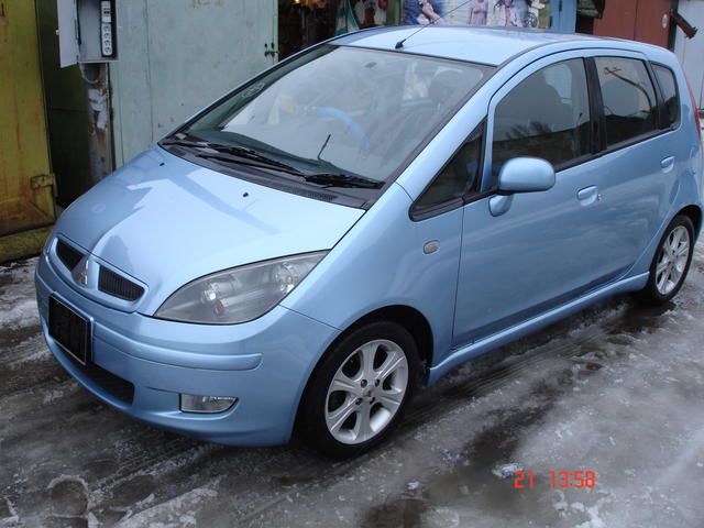 2003 Mitsubishi Colt