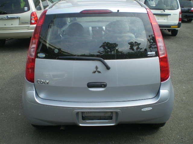 2003 Mitsubishi Colt