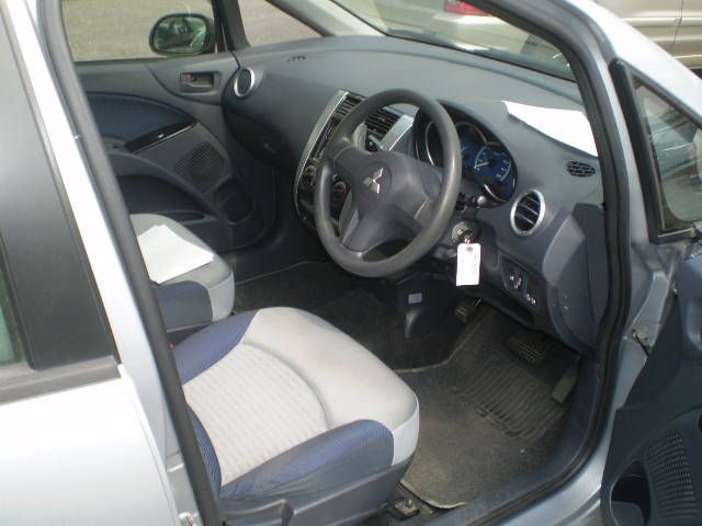 2003 Mitsubishi Colt