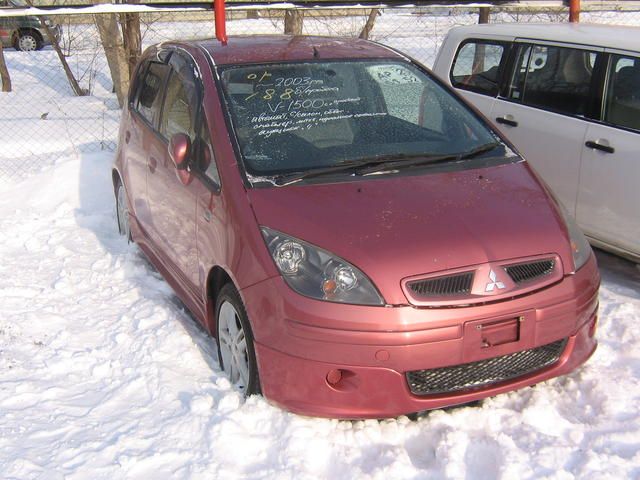 2003 Mitsubishi Colt