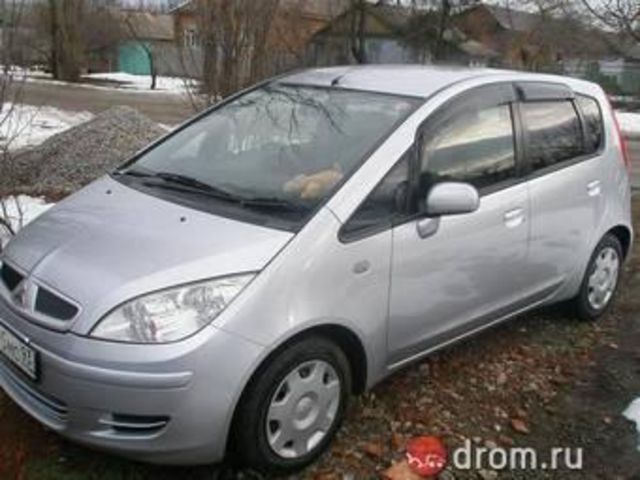 2003 Mitsubishi Colt