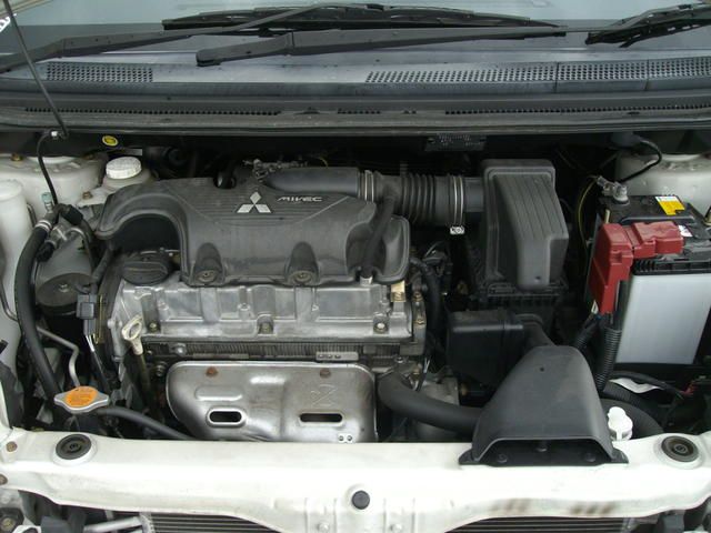 2003 Mitsubishi Colt