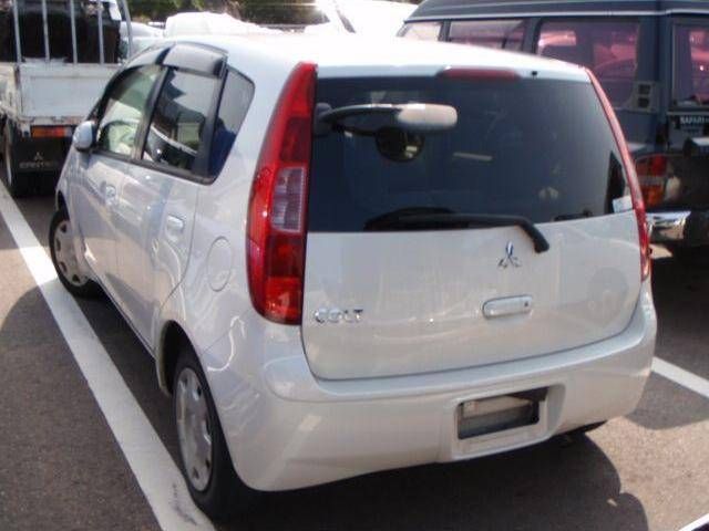 2003 Mitsubishi Colt